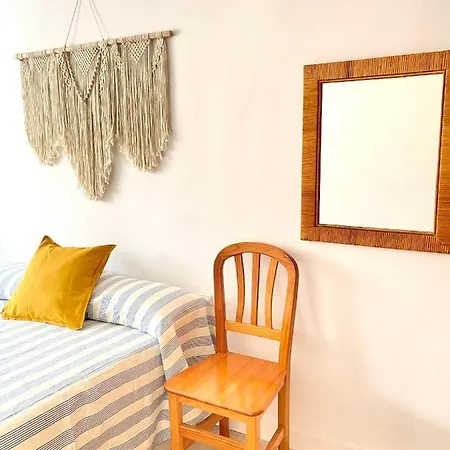 Apartamento En Playa De *